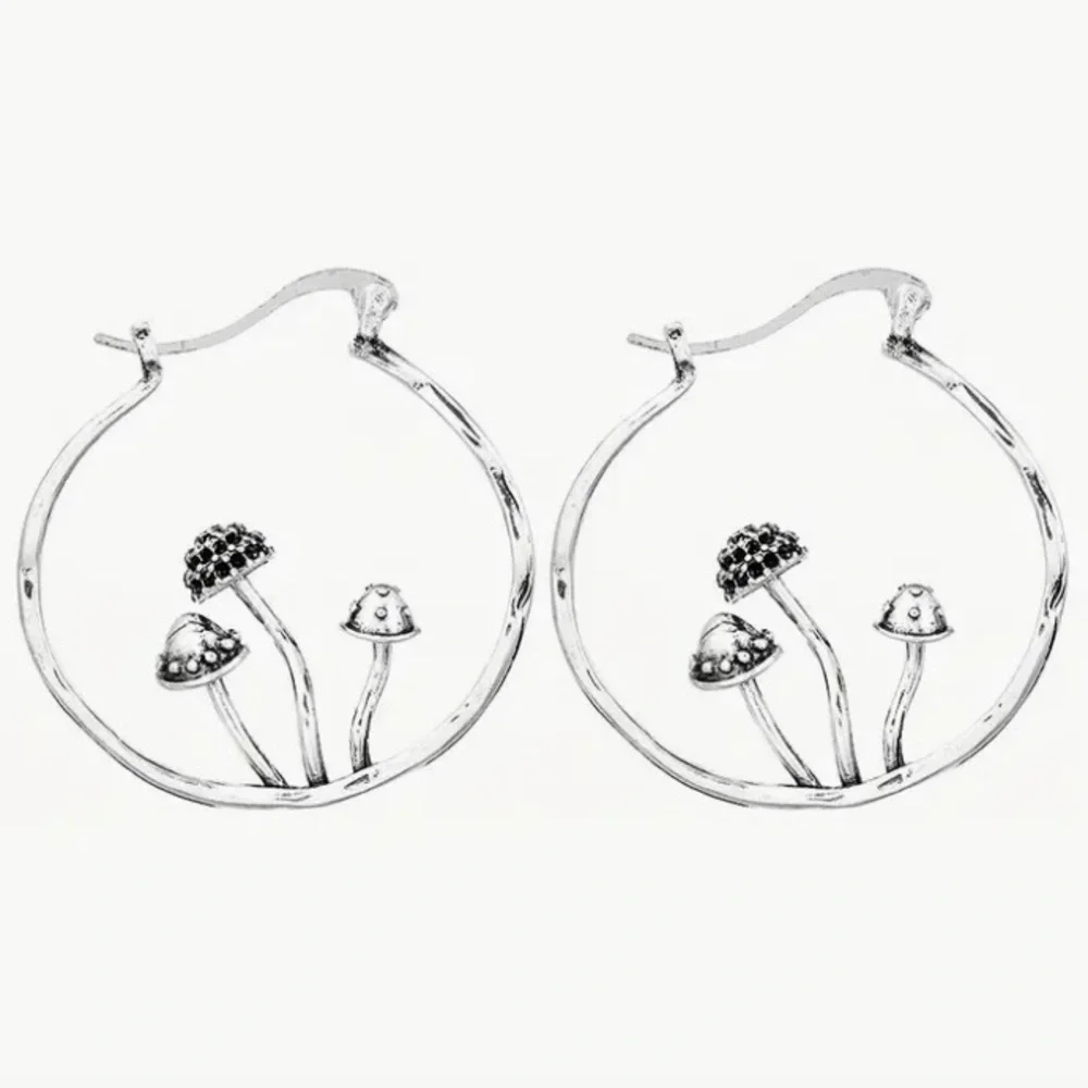 ✨Free People Amanita Mushroom Earrings